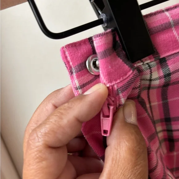 H&M Pink and Black Plaid Skirt - Picture 5 of 6